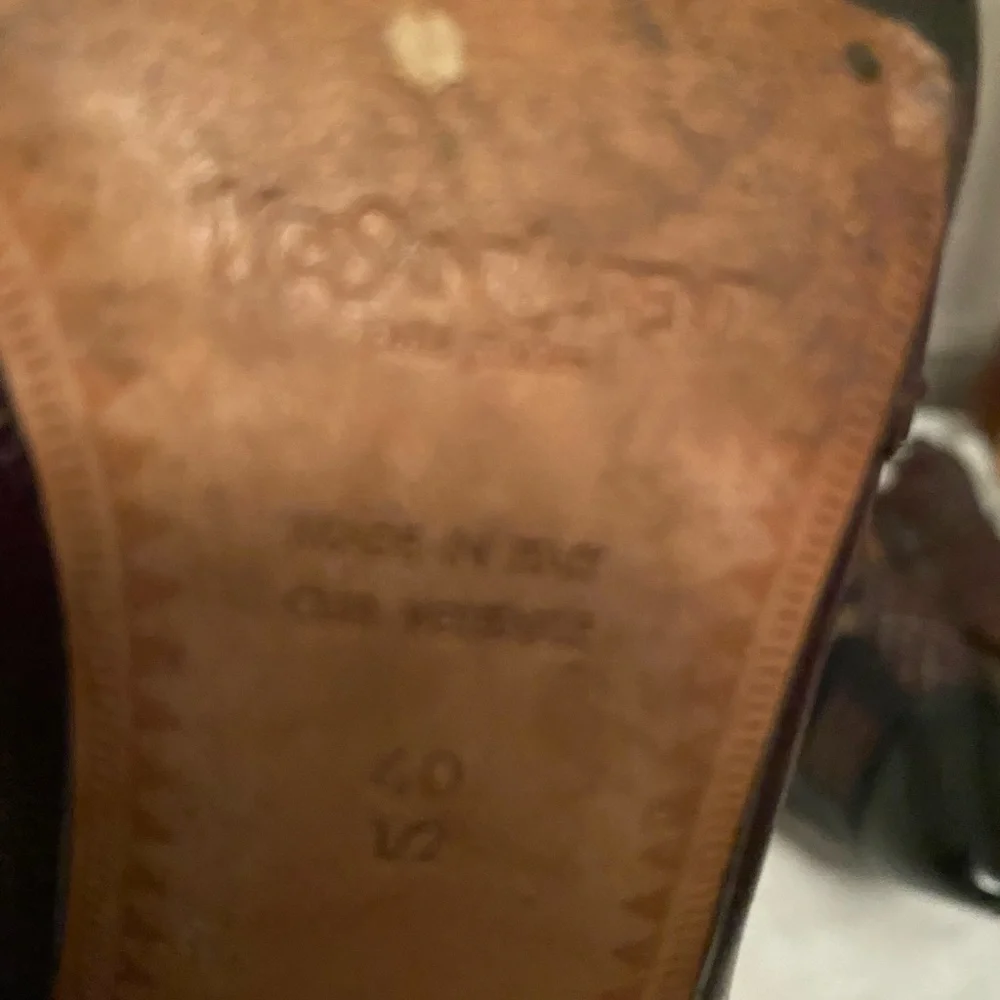 Yves St Laurant dark brown leather pumps - Picture 3 of 12